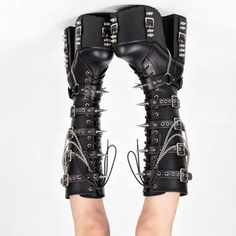 Street Fashion Y2K - Punk-Style Plateau-Motorradstiefel mit Nieten, runder Zehenkappe,