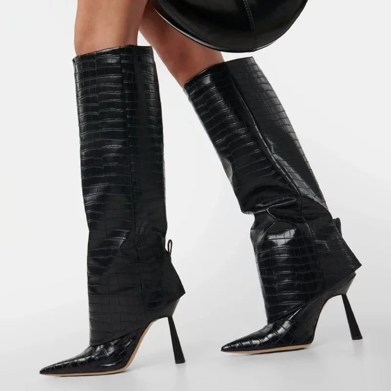 Eilyken 2027 Herbst-Winter-Des – Street Fashion Rome Bewertung und Preis